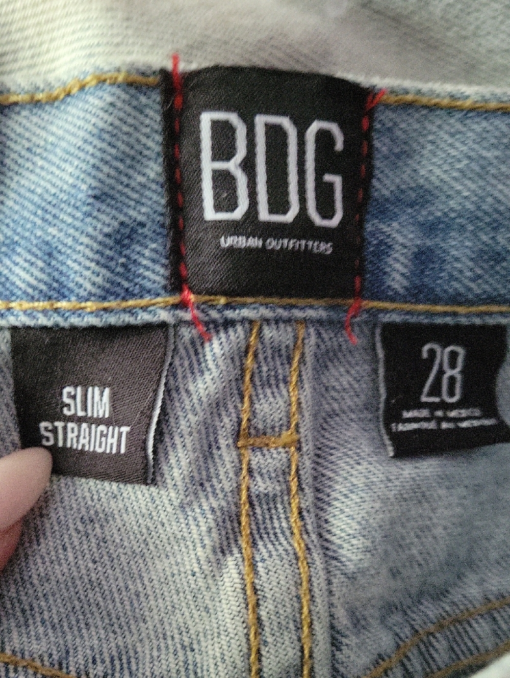 NWT BDG Size 28 Light Bleached Slim Straight Jeans - Picture 5 of 7